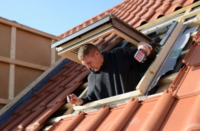 Pose de fenêtres de toit Velux à Lavaufranche